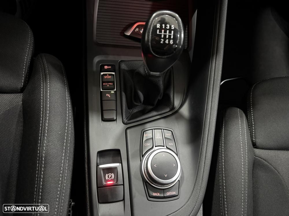 BMW X1 16 d sDrive Advantage - 37