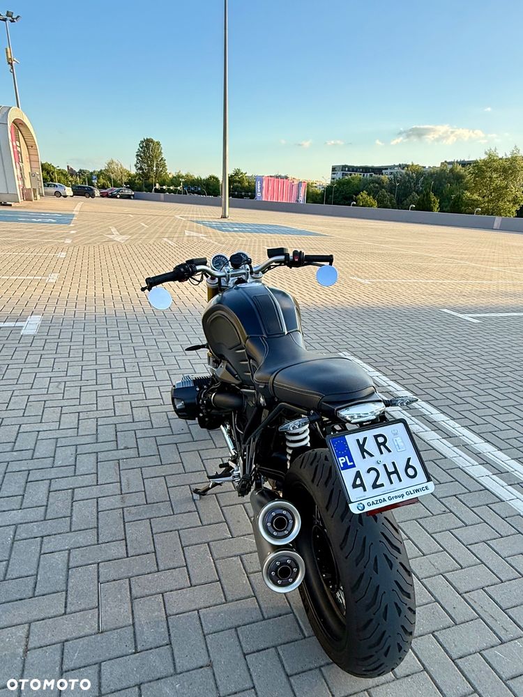 BMW R - 19