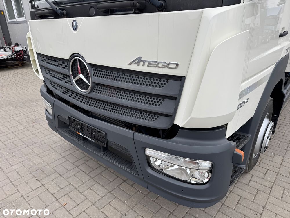 Mercedes-Benz ATEGO - 16