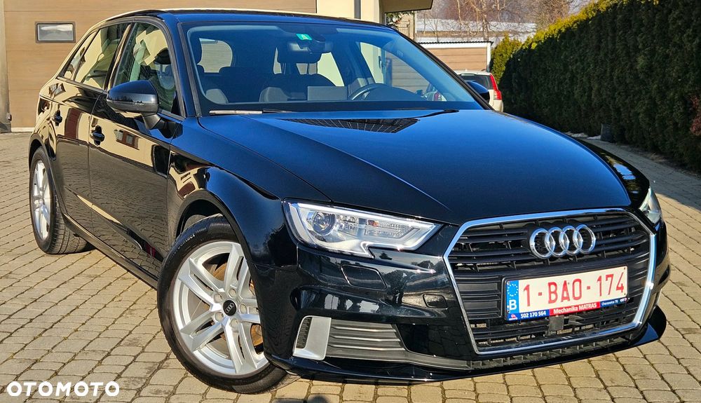 Audi A3 Sportback 2.0 TDI (clean diesel) quattro S tronic Attraction - 2