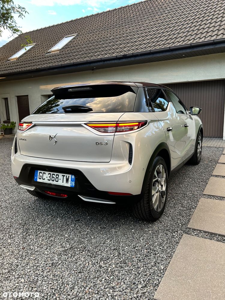 DS Automobiles DS 3 Crossback Crossback PERFORMANCE LINE + - 6