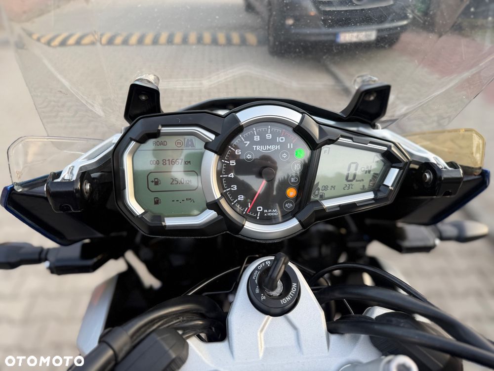 Triumph Tiger - 27