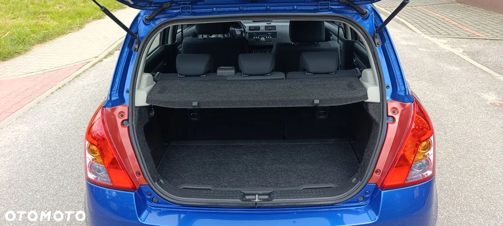Suzuki Swift 1.3 Club - 17