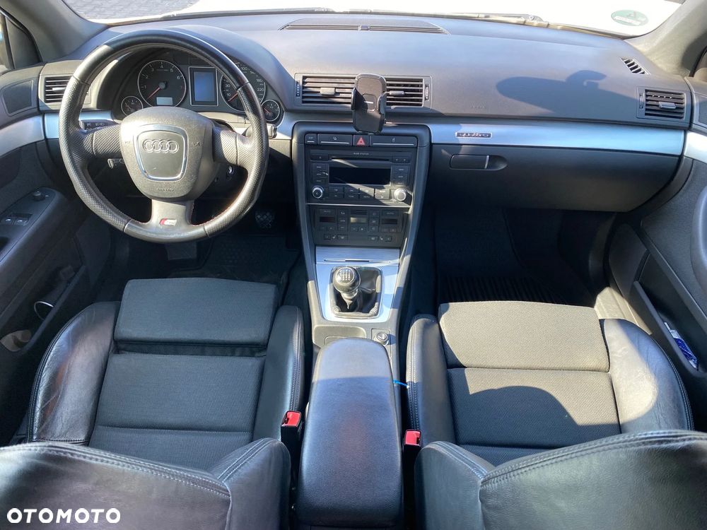 Audi A4 Avant - 14