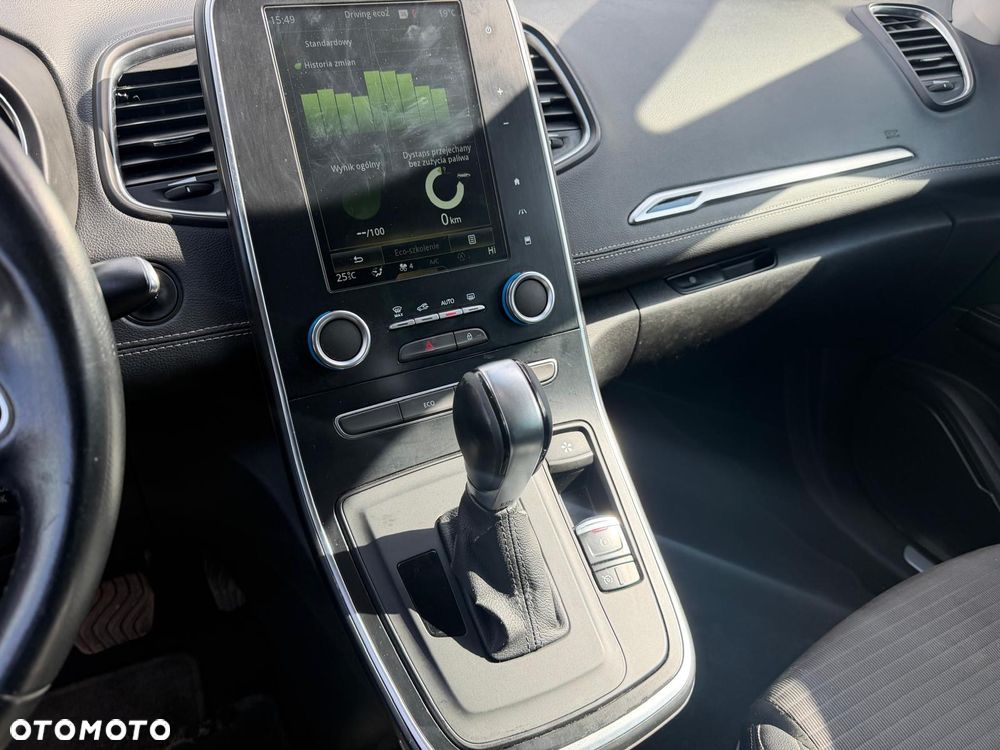 Renault Scenic ENERGY dCi 110 EDC EXPERIENCE - 16