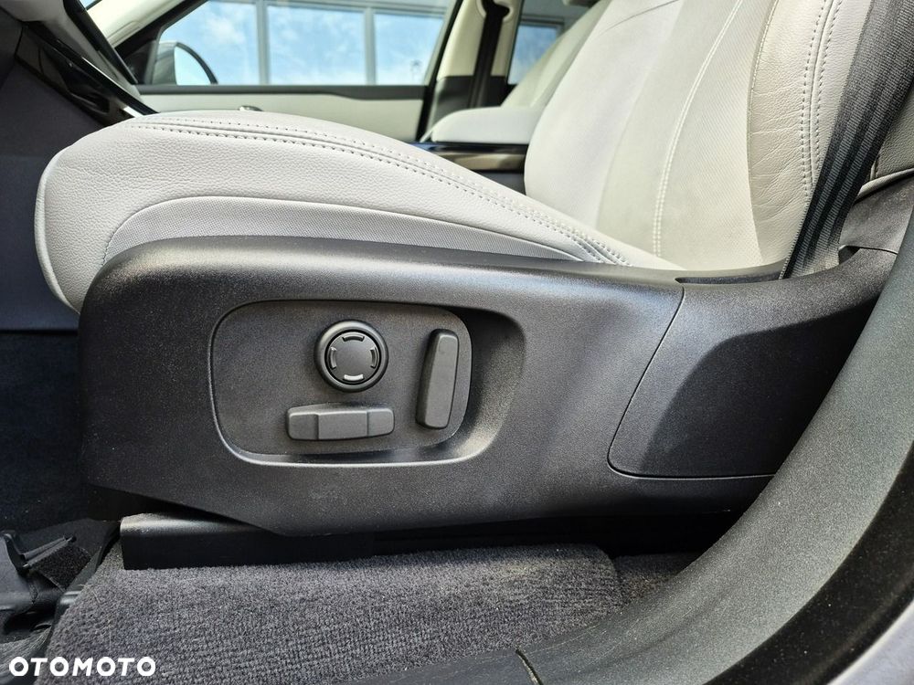 Land Rover Range Rover Velar 2.0 P250 S - 25