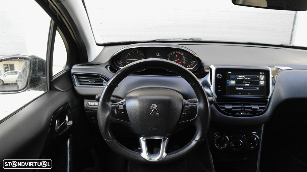 Peugeot 208 1.2 PureTech Active - 25