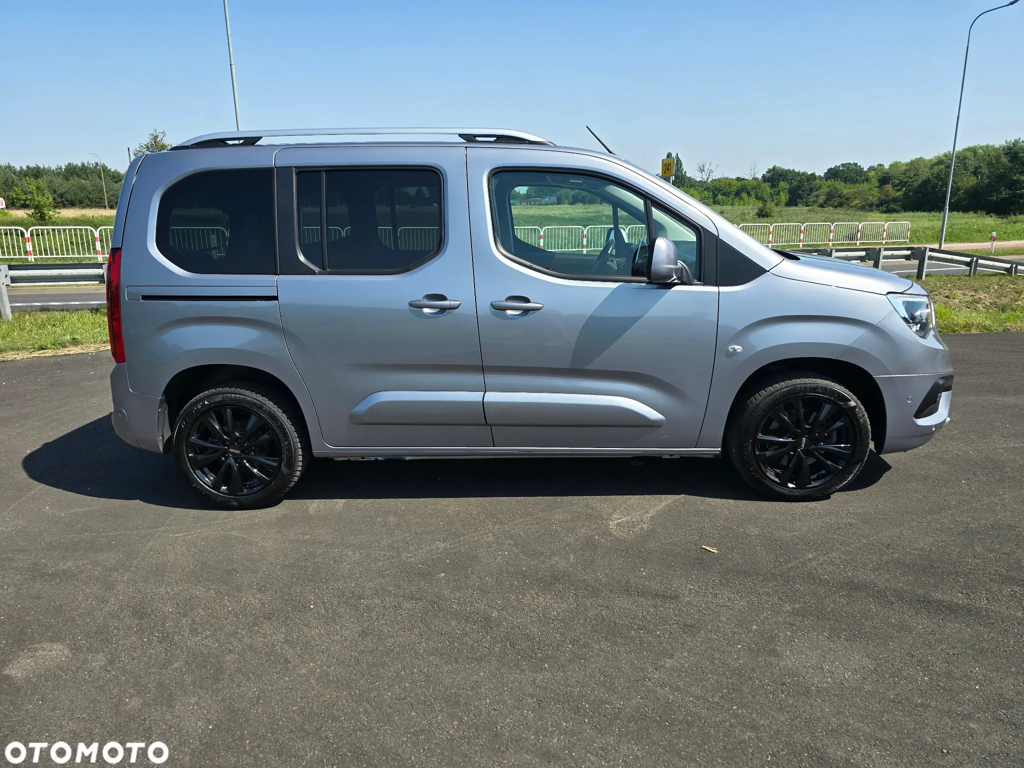 Opel Combo Life 1.5 D Start/Stop Innovation - 2