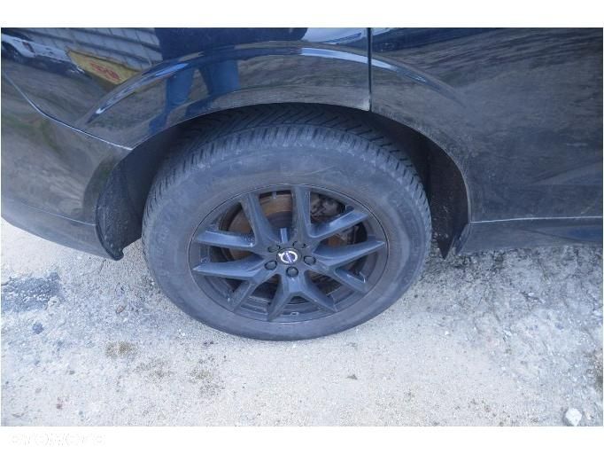 Volvo XC 60 D4 AWD Momentum - 38