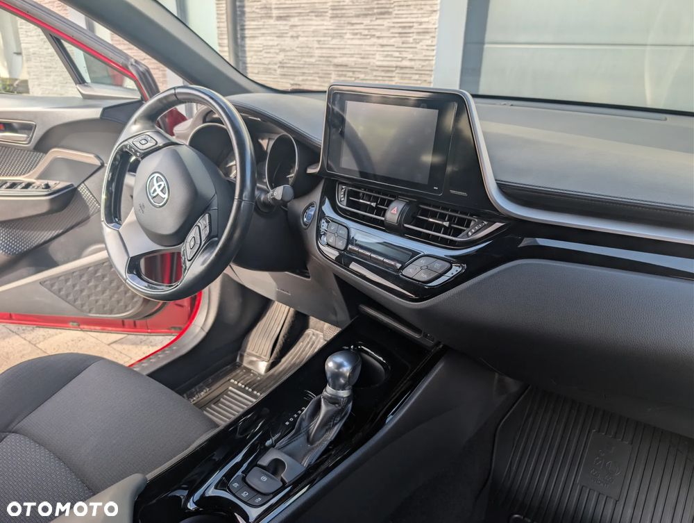 Toyota C-HR Style Selection - 25