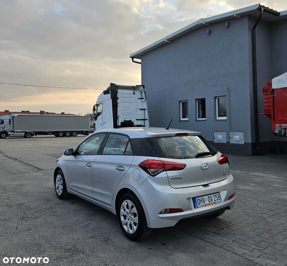Hyundai i20 - 4