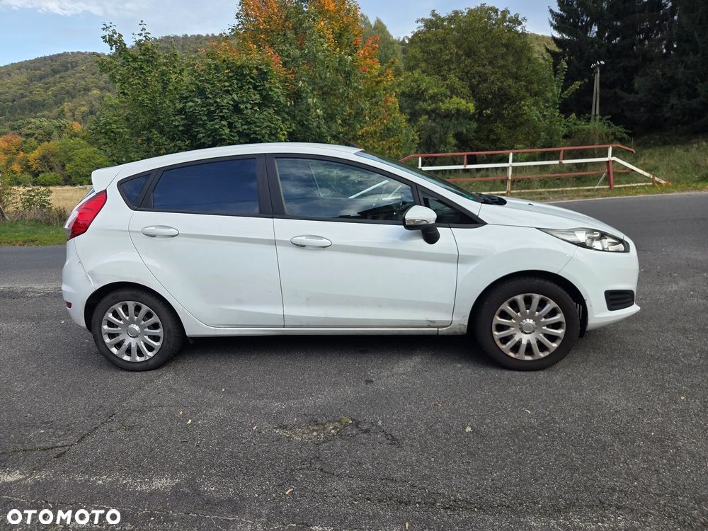 Ford Fiesta - 6