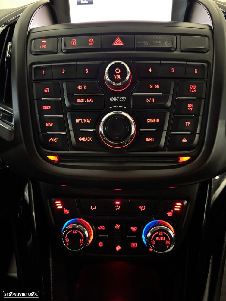 Opel Zafira - 17