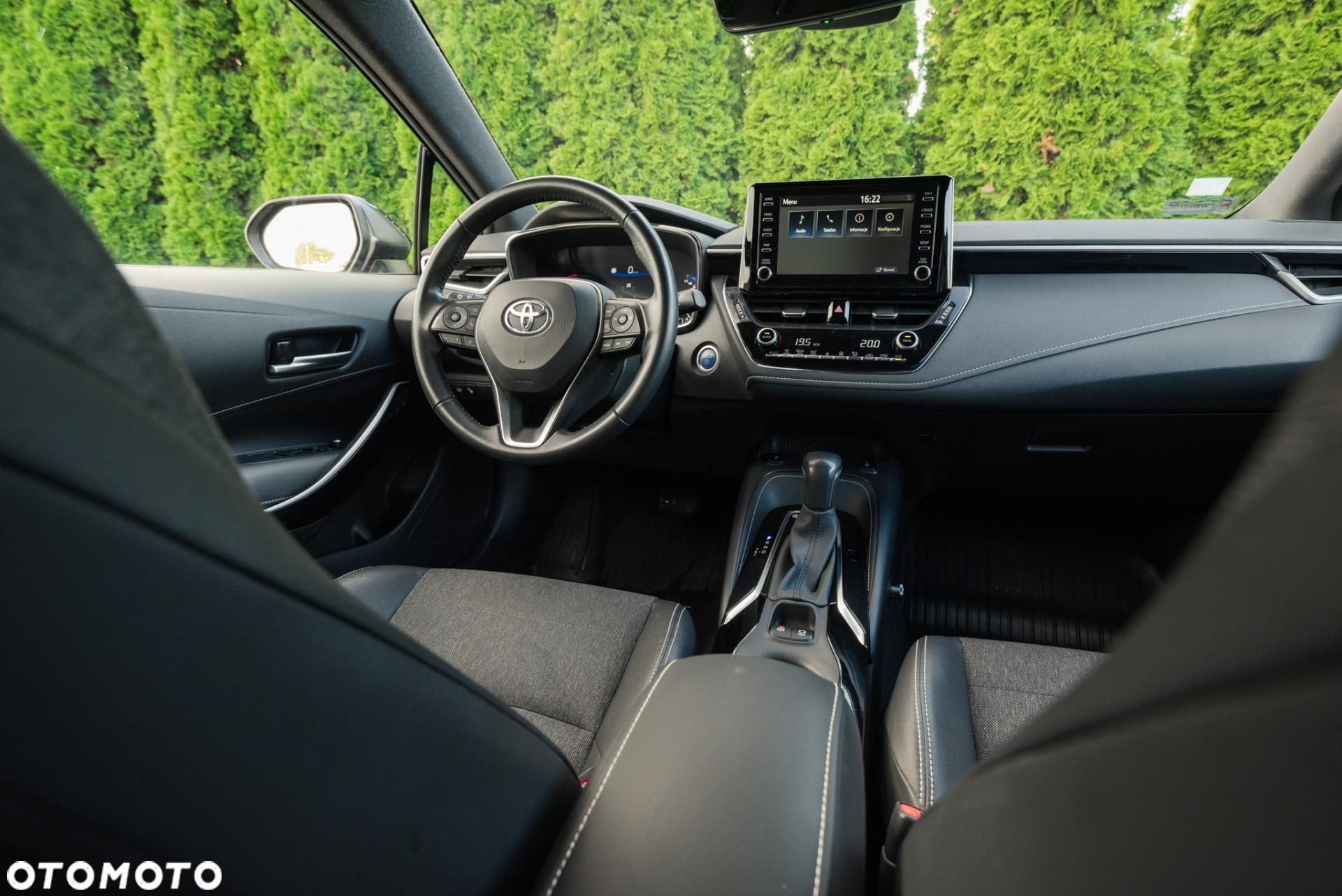 Toyota Corolla - 16
