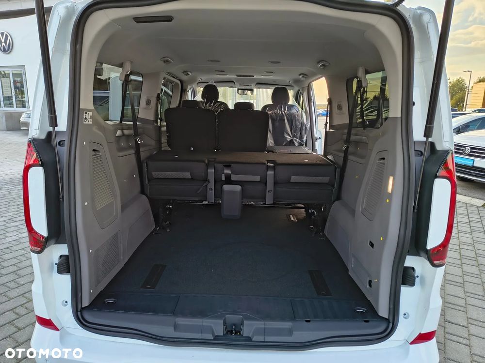 Volkswagen Caravelle - 6