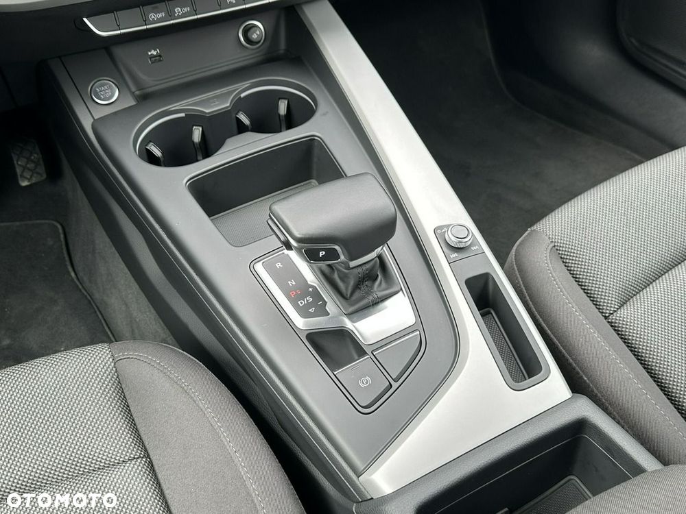 Audi A4 Limousine - 25