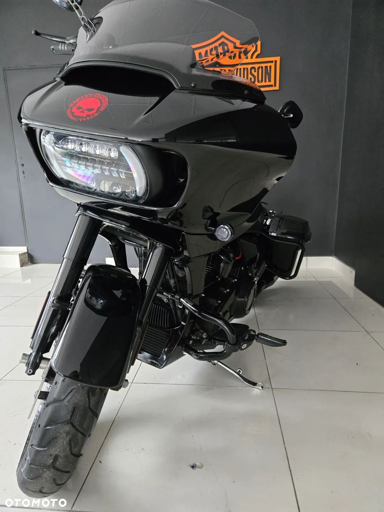 Harley-Davidson Touring Road Glide - 1