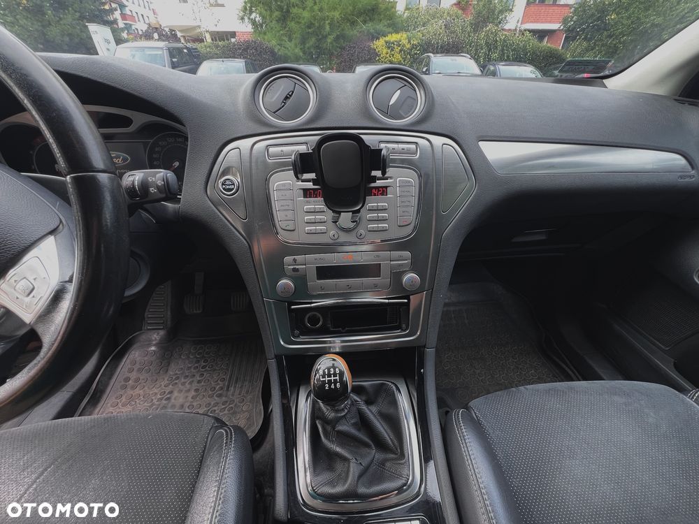 Ford Mondeo 2.0 TDCi Titanium - 10