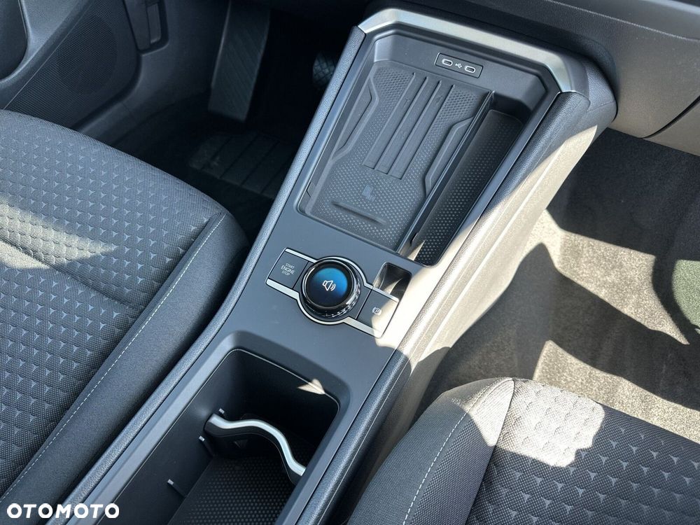 Volkswagen T-Roc - 25