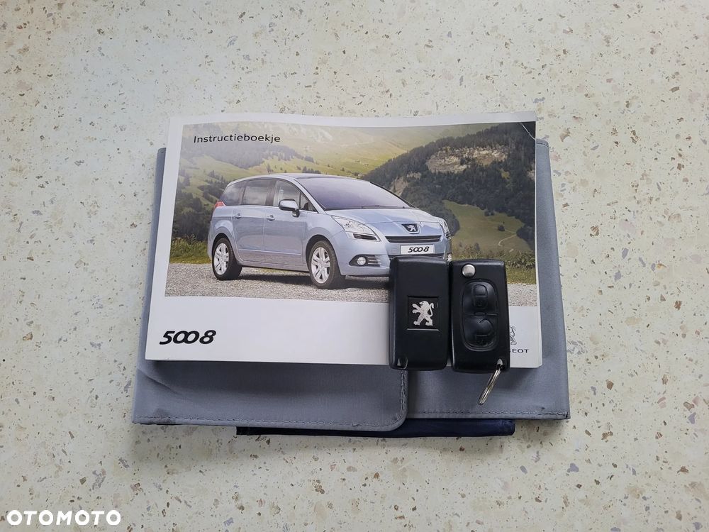 Peugeot 5008 2.0 HDi Allure 7os - 19