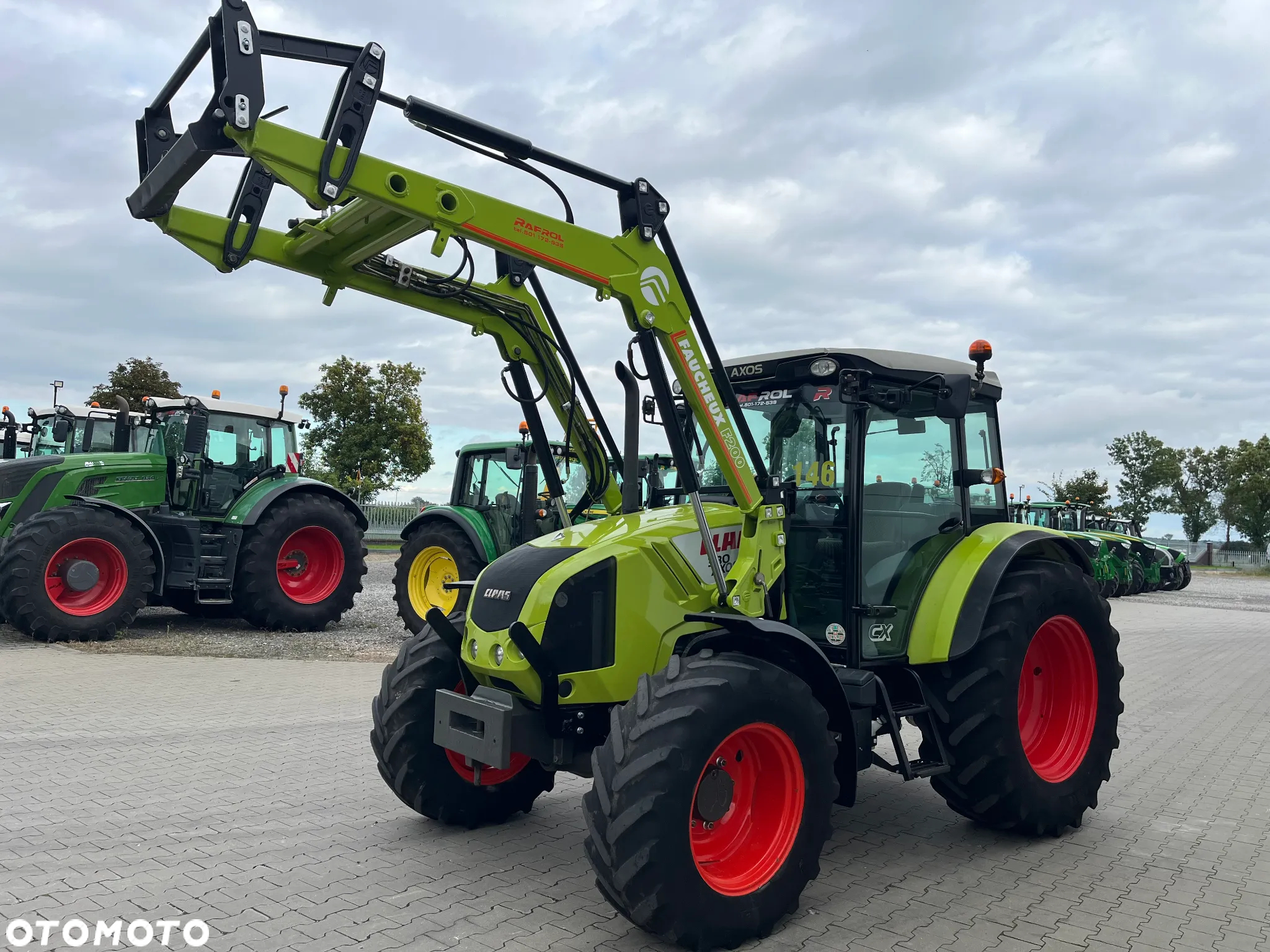 Claas Axos 330 - 3