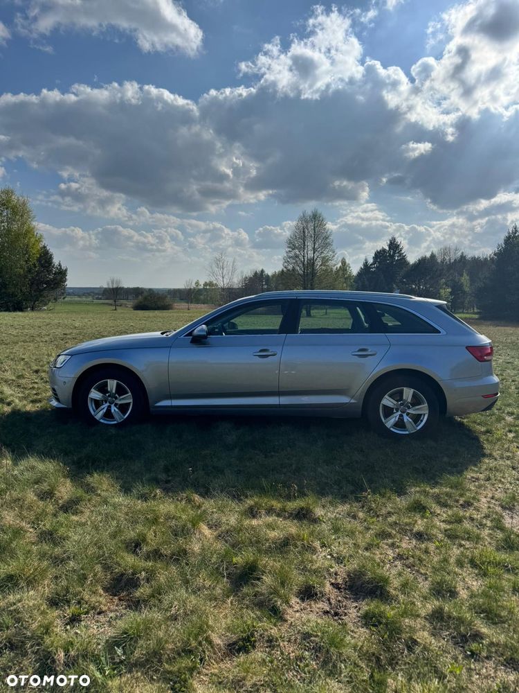 Audi A4 Avant 2.0 TDI DPF clean diesel Ambiente - 32