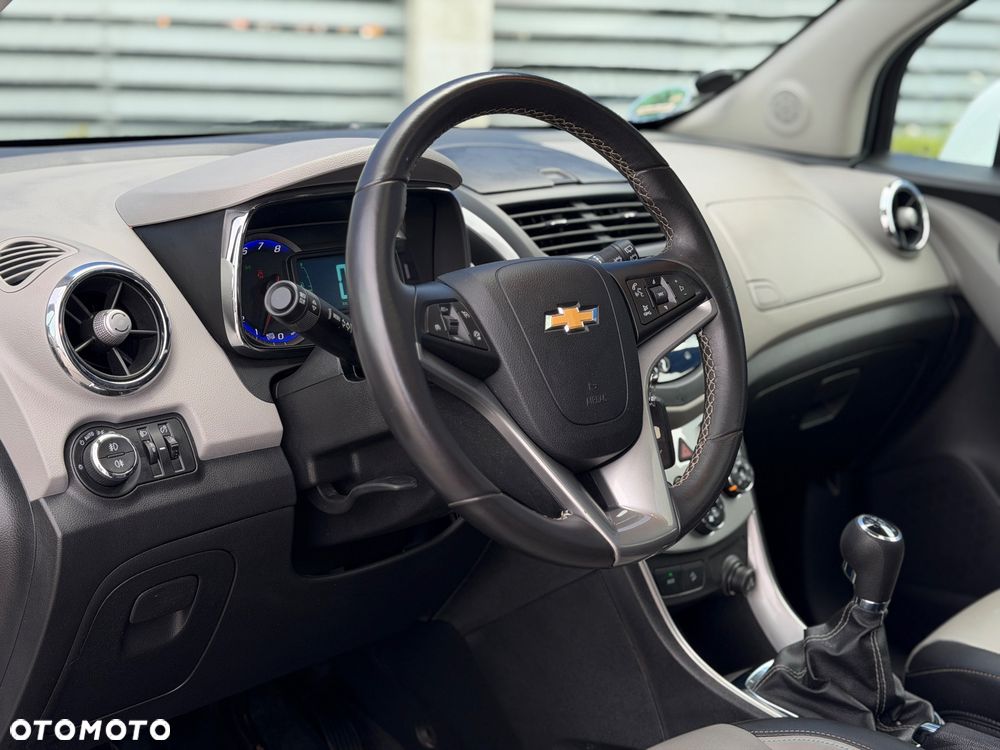 Chevrolet Trax 1.4 T LT AWD - 12