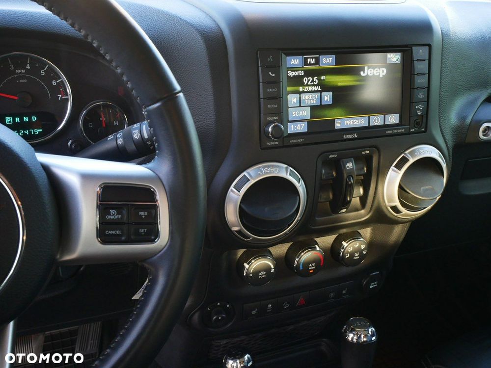 Jeep Wrangler 3.6 Unlim X - 17