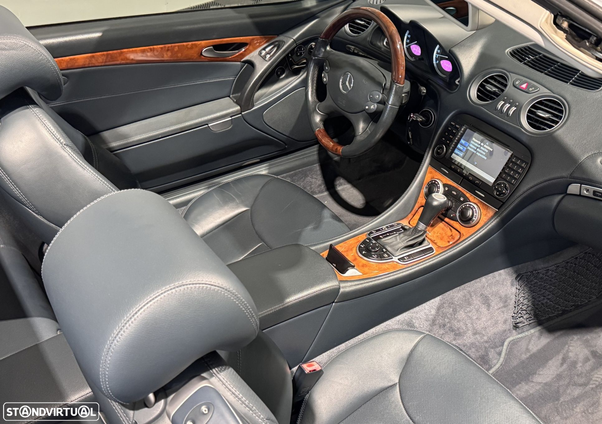 Mercedes-Benz SL 500 Standard - 16
