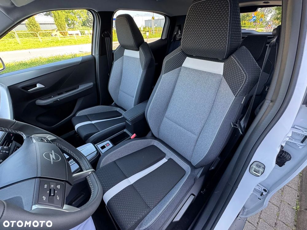 Opel Frontera 1.2 T mHEV GS eDTC6 - 19