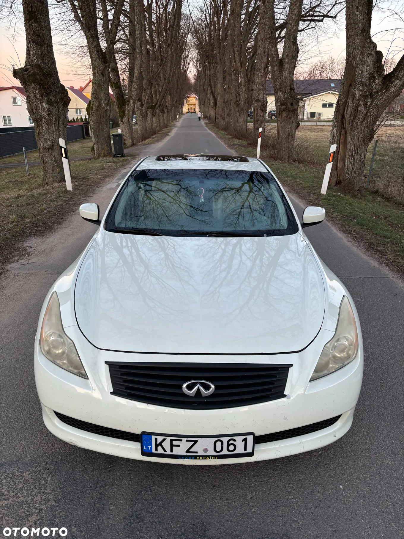 Infiniti G G37 - 5