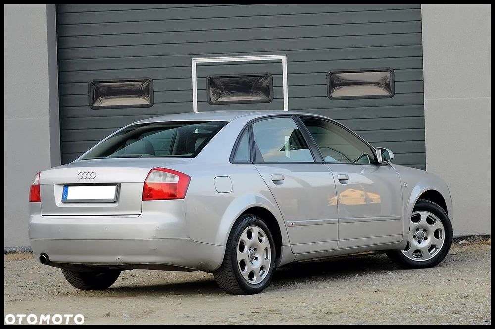 Audi A4 Limousine - 23