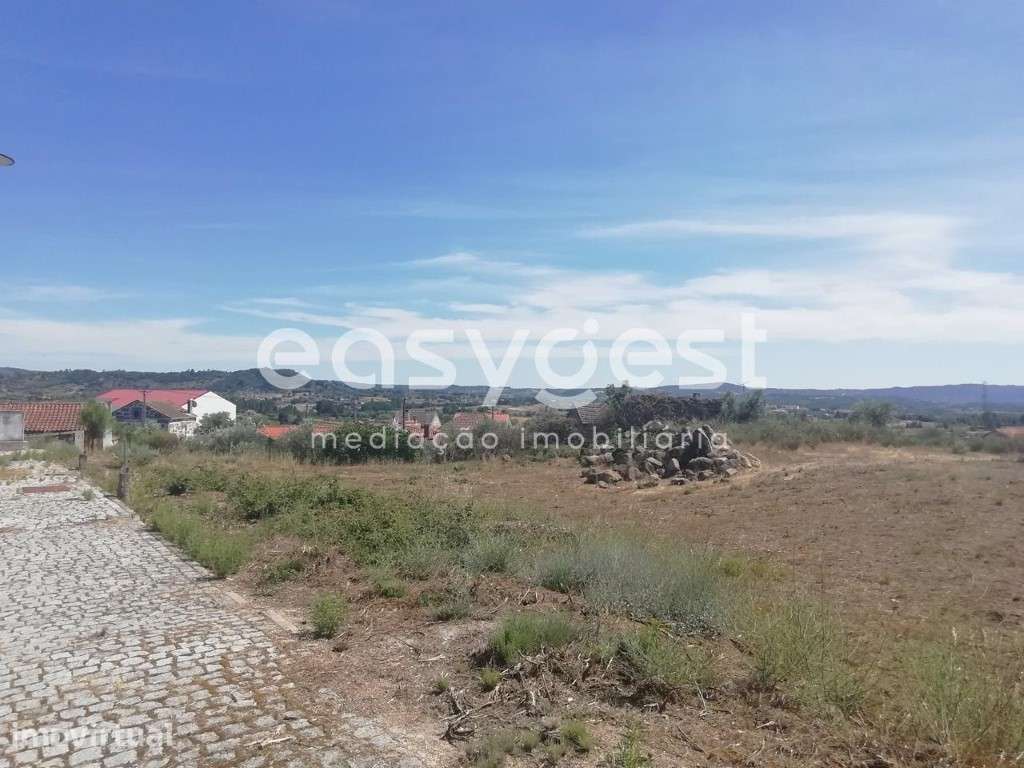 Terreno com viabilidade de construção em Caria Belmonte - Grande imagem: 5/10