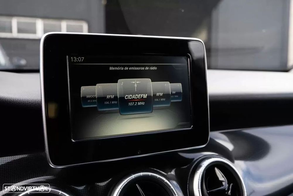 Mercedes-Benz CLA 180 d Shooting Brake - 26