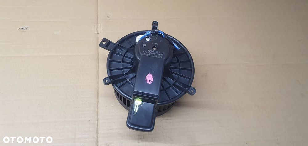 Wentylator silnik dmuchawy nagrzewnicy Jeep Grand Cherokee IV WK2 AY272700-5892 - 1
