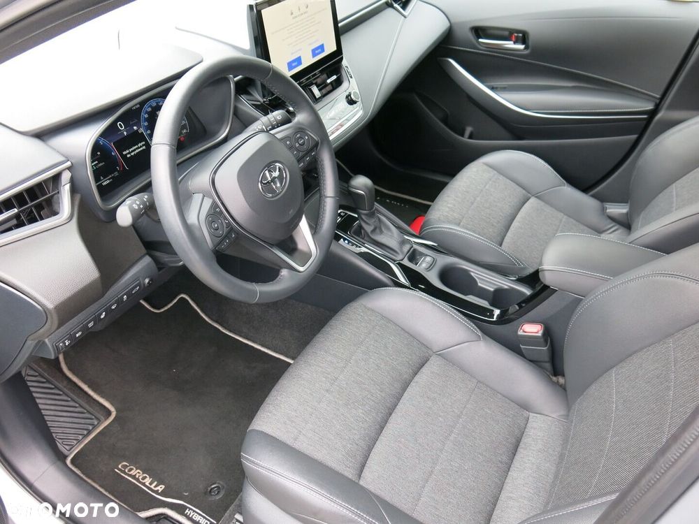 Toyota Corolla 1.8 Hybrid Style - 12