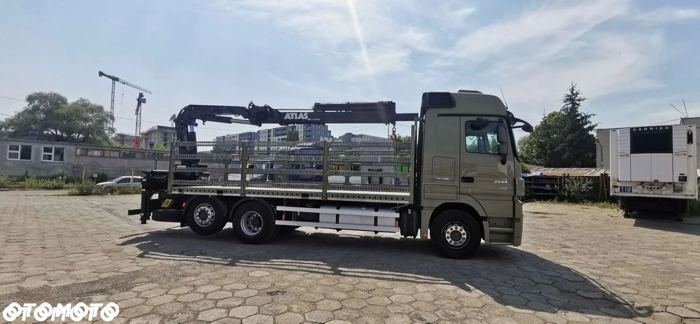 Mercedes-Benz ACTROS - 8