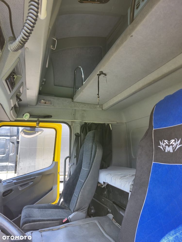 Mercedes-Benz atego - 15
