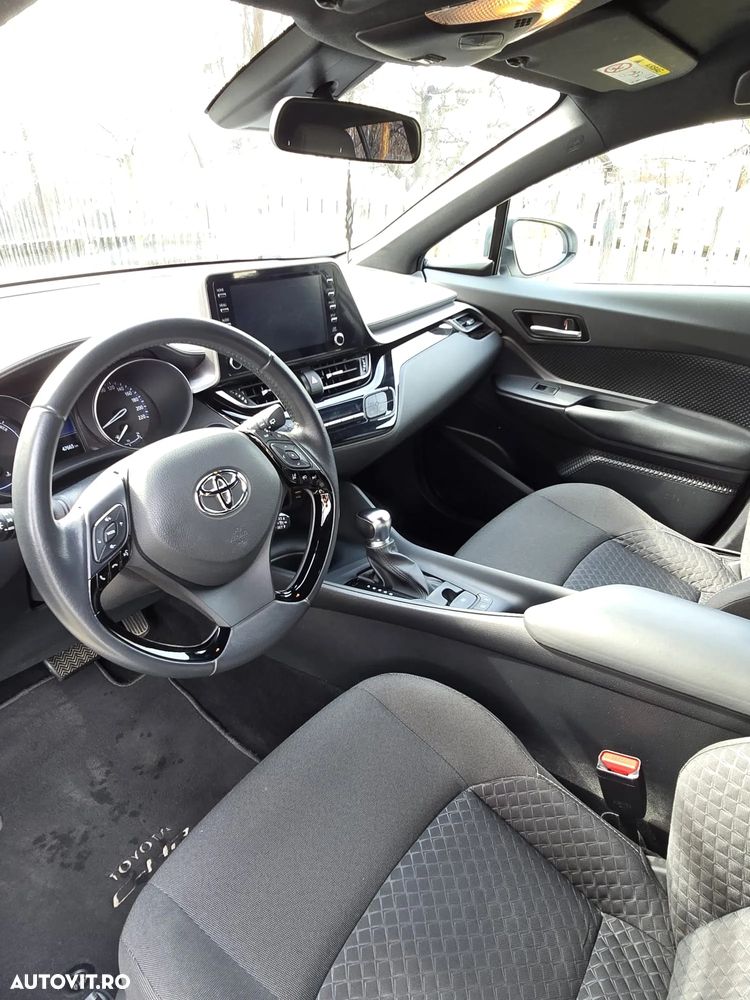 Toyota C-HR - 7