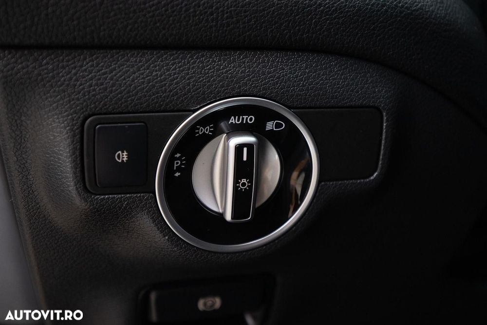 Mercedes-Benz GLA 200 d 4MATIC Aut. - 26