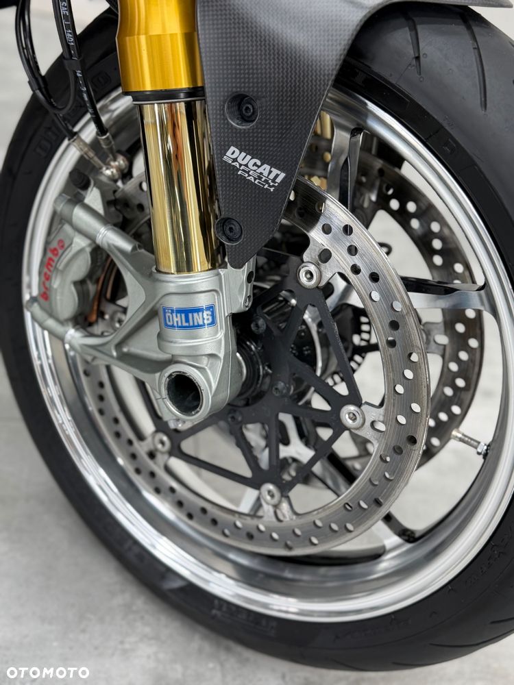 Ducati Monster - 25