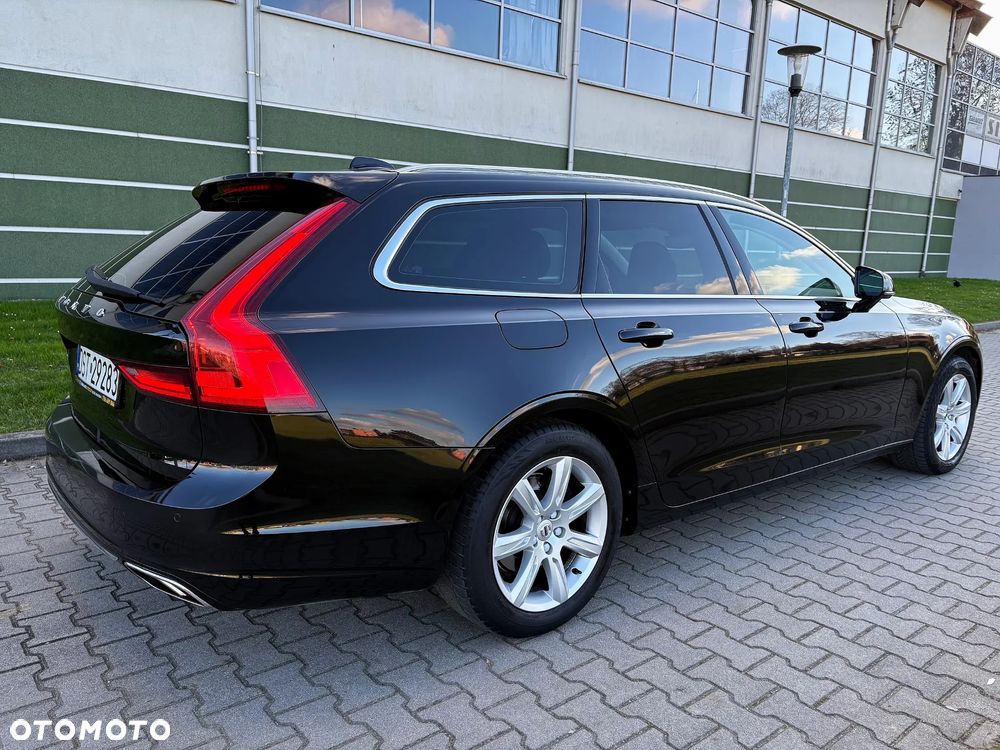 Volvo V90 D3 Momentum Pro - 13