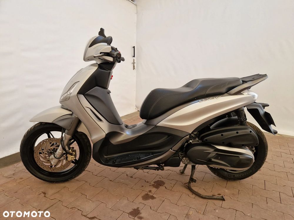 Piaggio Beverly - 4
