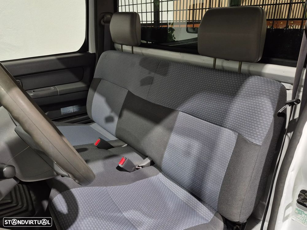 Nissan Pick Up D22 - 74.000KM - 2.5DTi | GARANTIA | IVA - 3 LUG. - 14