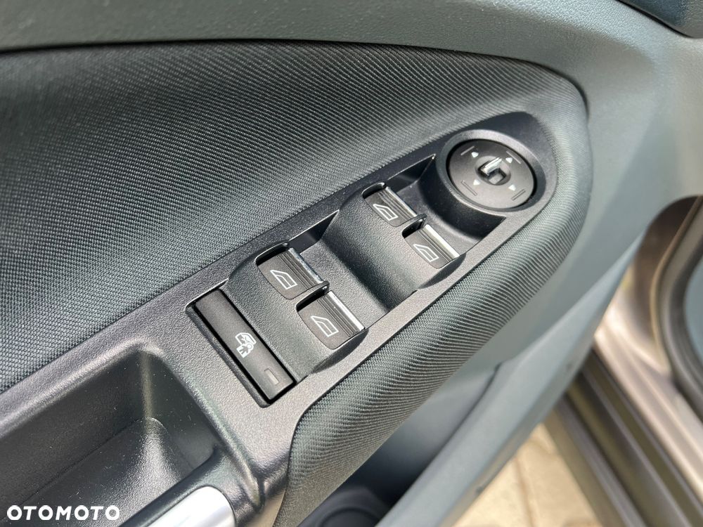 Ford C-MAX 1.6 TDCi Start-Stop-System Titanium - 31