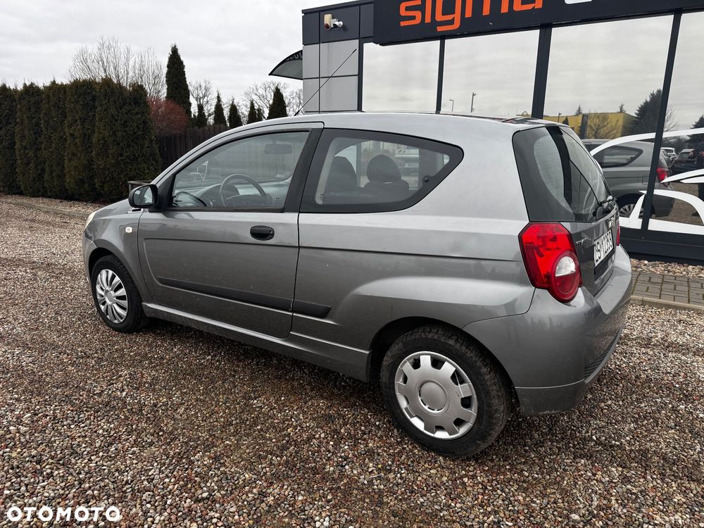 Chevrolet Aveo 1.2 16V Base - 14