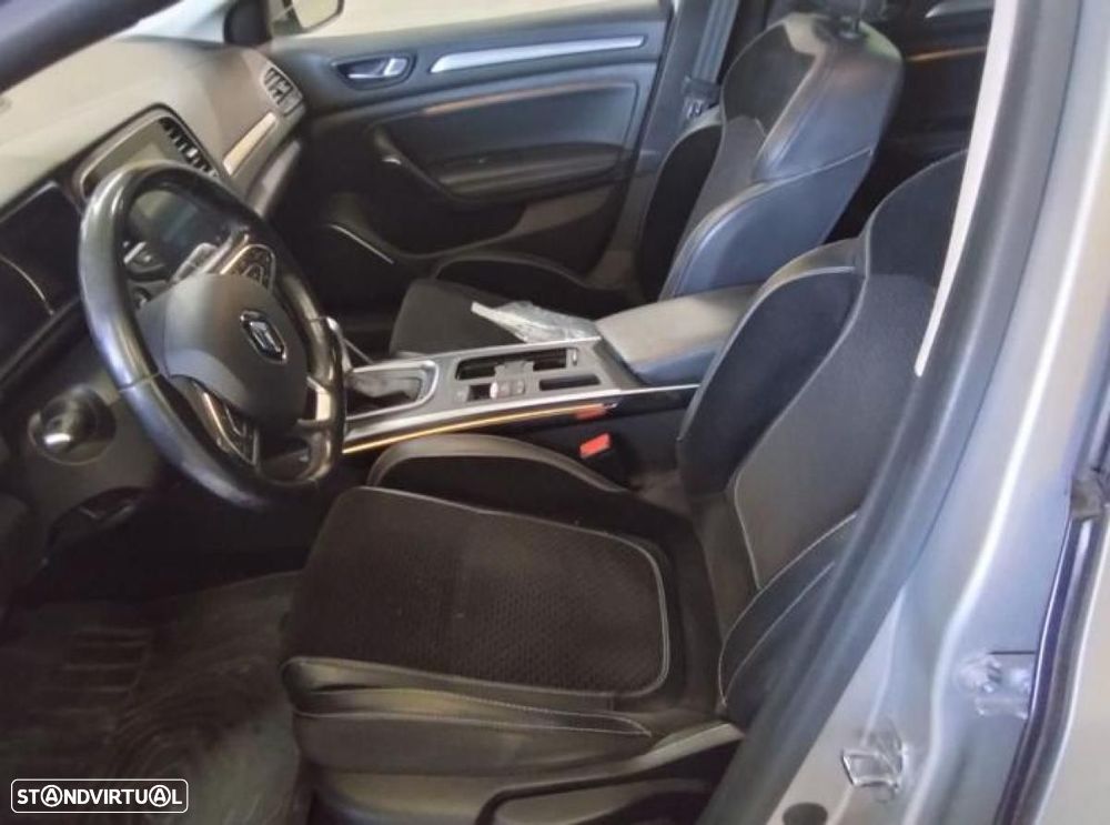 Renault Mégane Sport Tourer - 3