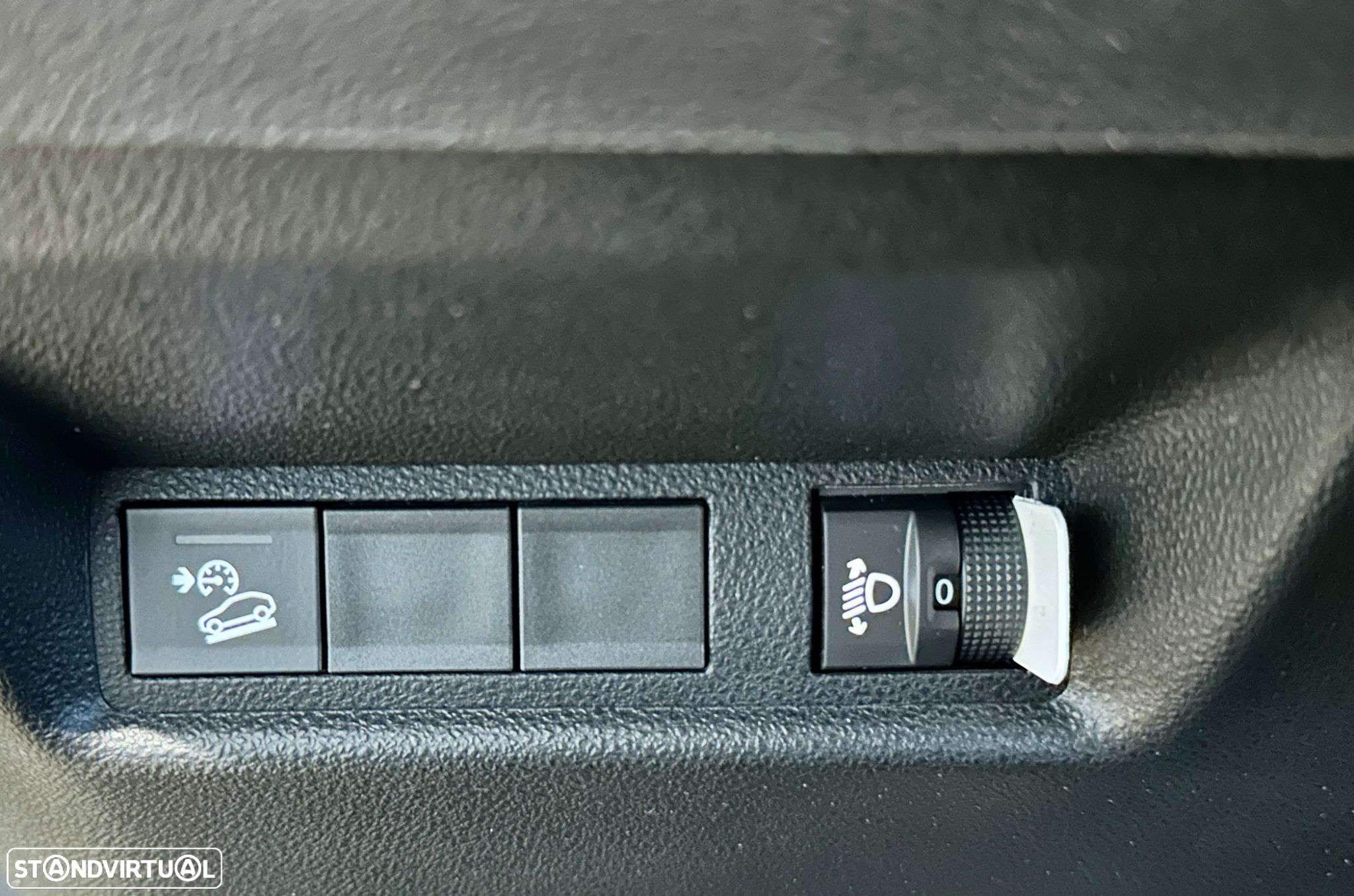 Jeep Avenger 1.2 GSE T3 Altitude - 13