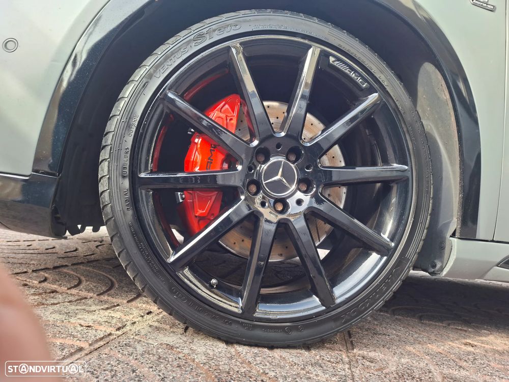 Mercedes-Benz GLA 45 AMG - 14