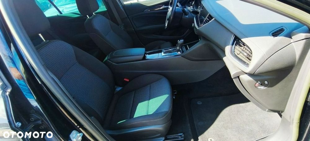 Opel Insignia - 12